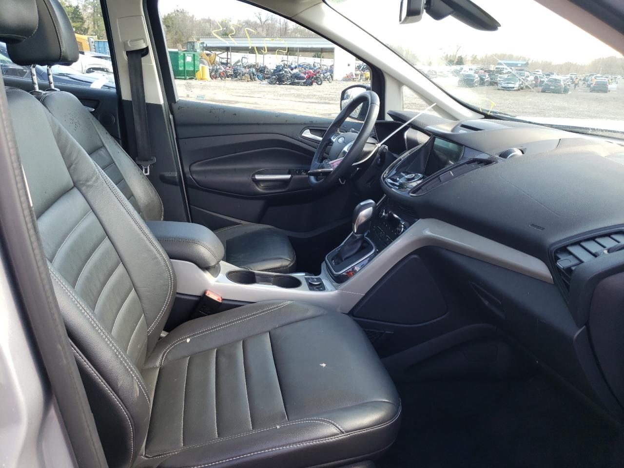 Photo 5 from auction – 2016 FORD C-MAX PREM with VIN 1FADP5CU2GL116615