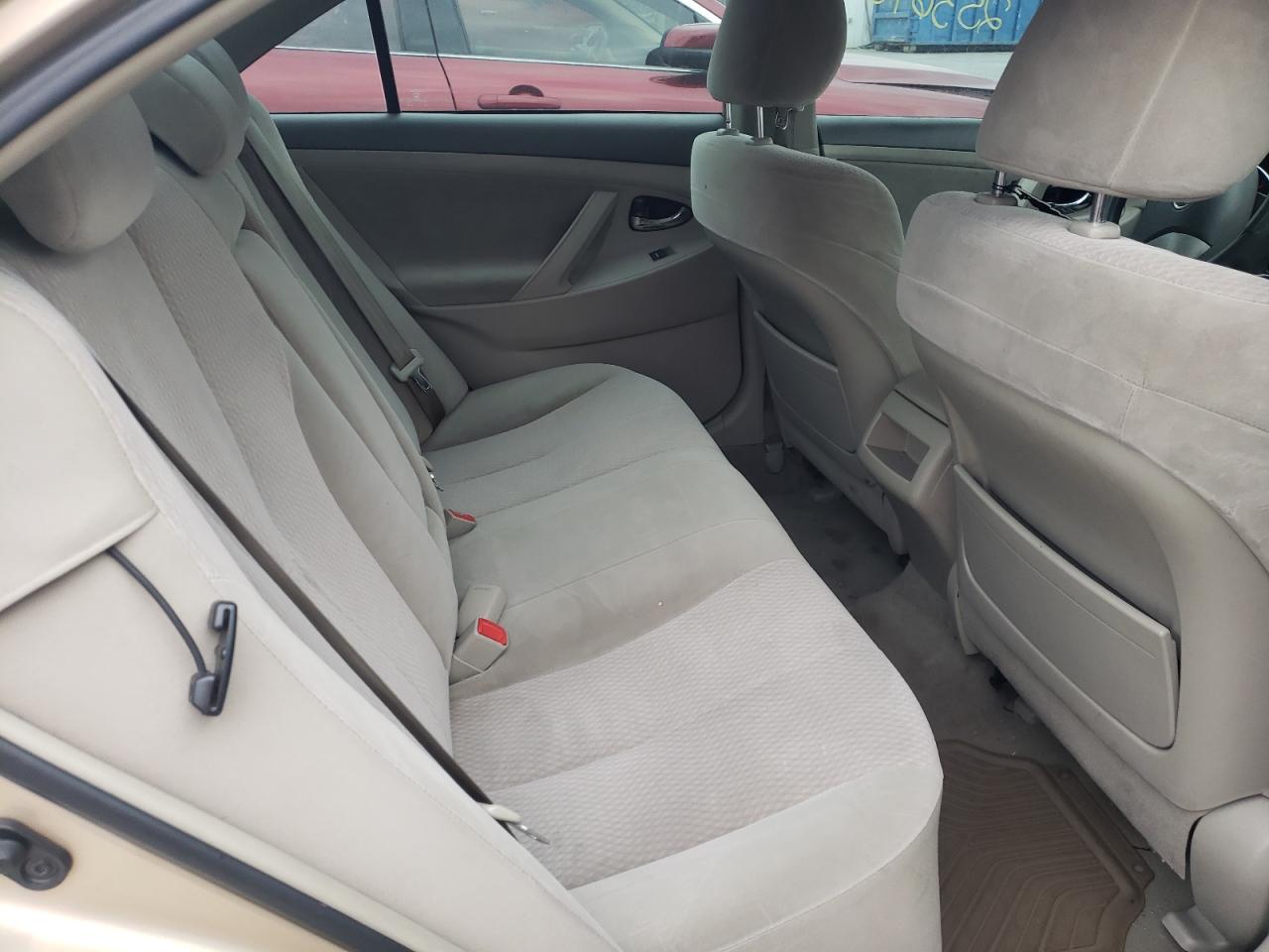 Photo 6 from auction – 2011 TOYOTA CAMRY BASE with VIN 4T4BF3EKXBR125006