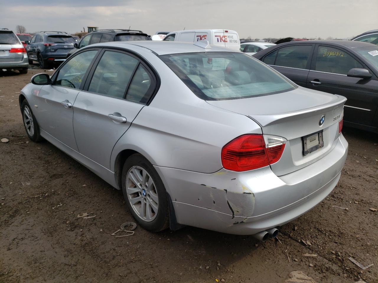 Photo 3 from auction – 2006 BMW 325 I with VIN WBAVB13526PT05235