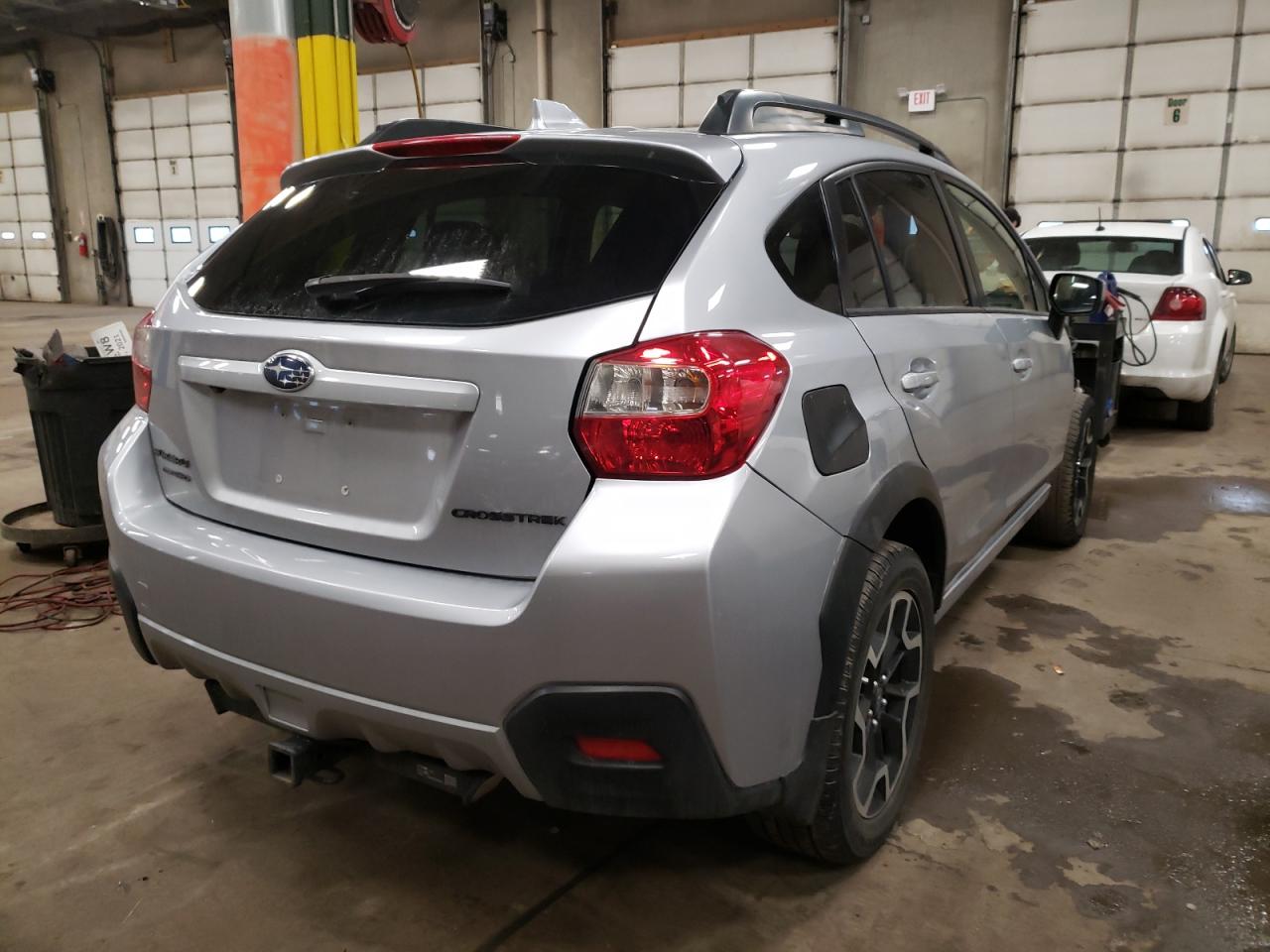 Photo 4 from auction – 2016 SUBARU CROSSTREK with VIN JF2GPADCXGH257717