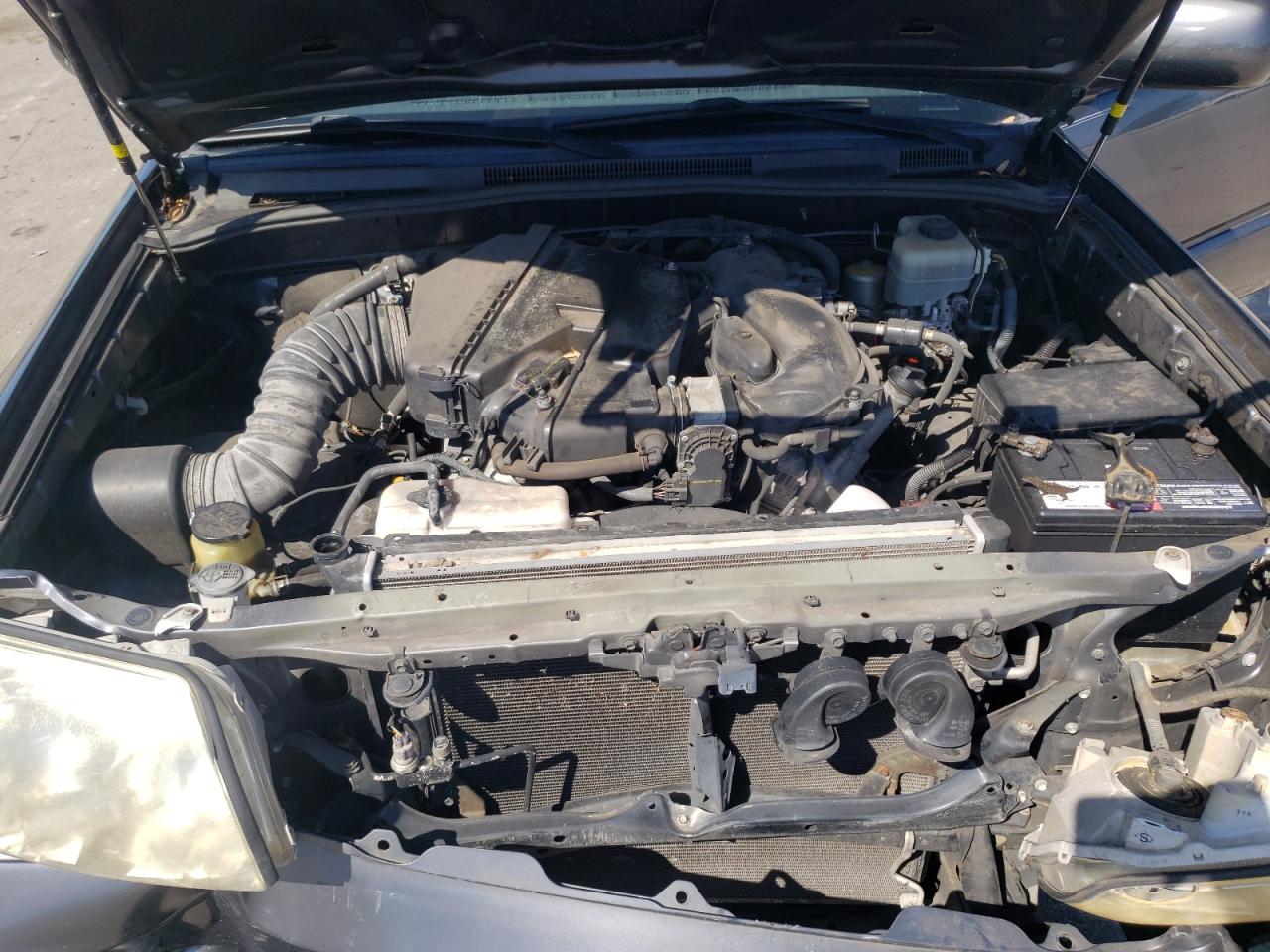 Photo 7 from auction – 2008 TOYOTA 4RUNNER SR with VIN JTEZU14R78K009302