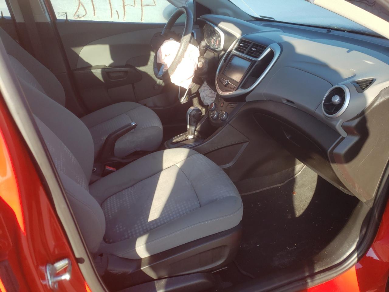 Photo 5 from auction – 2017 CHEVROLET SONIC LS with VIN 1G1JB5SH8H4159974