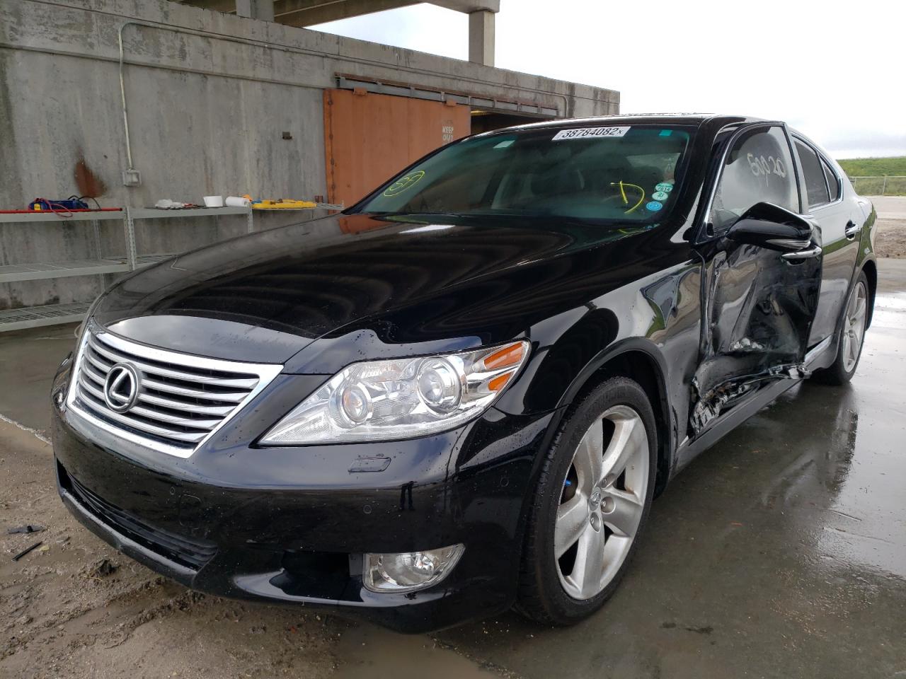 Photo 2 from auction – 2011 LEXUS LS 460 with VIN JTHBL5EF9B5103450