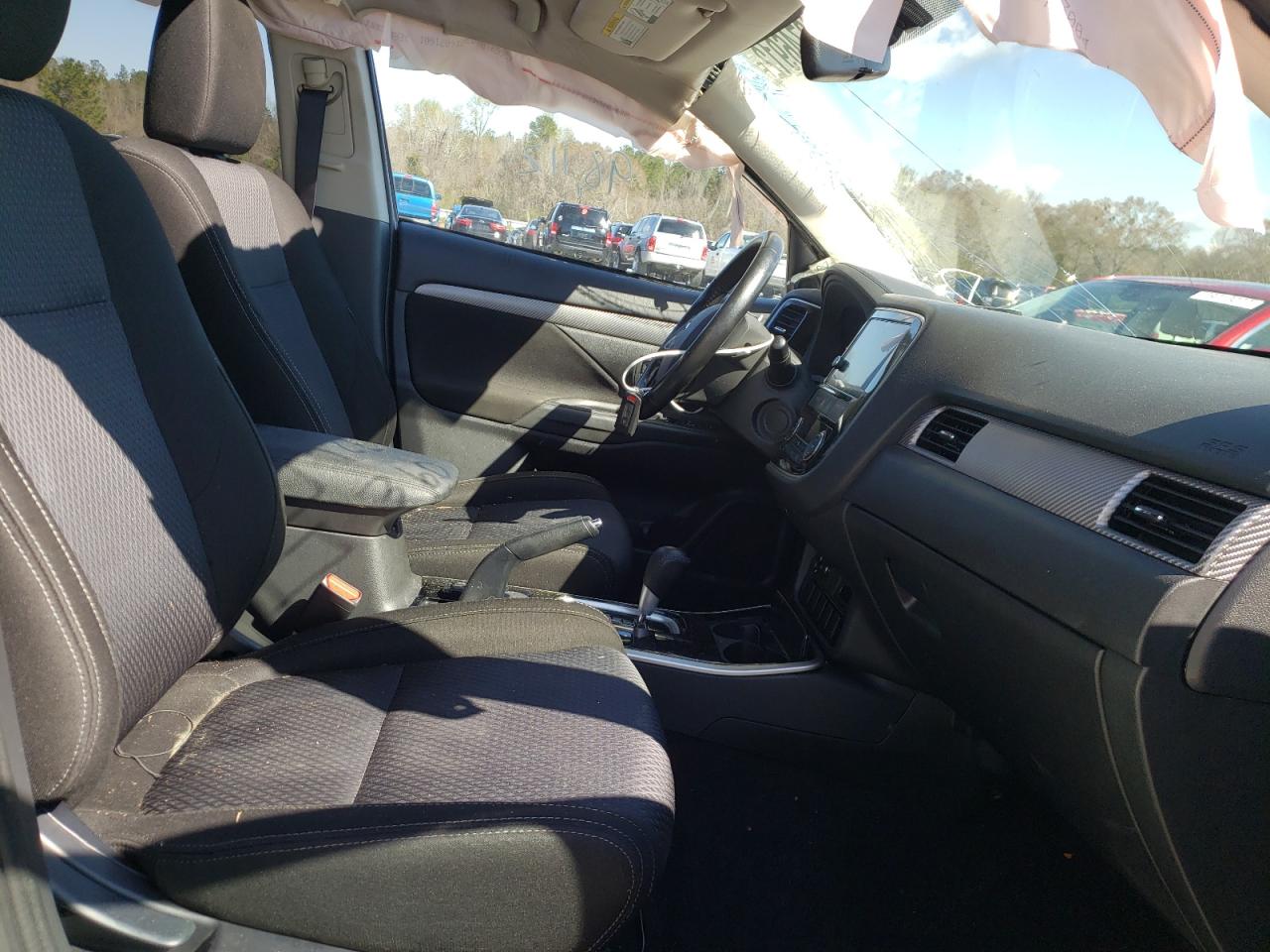 Photo 5 from auction – 2017 MITSUBISHI OUTLANDER with VIN JA4AD3A30HZ016302