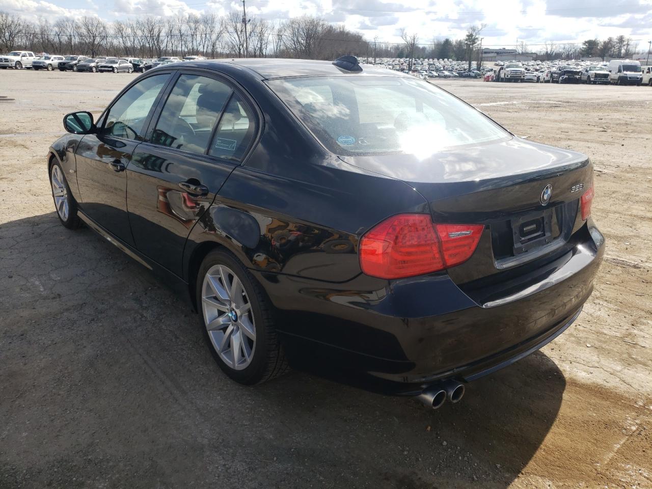Photo 3 from auction – 2010 BMW 328 I with VIN WBAPH7G57ANL85771