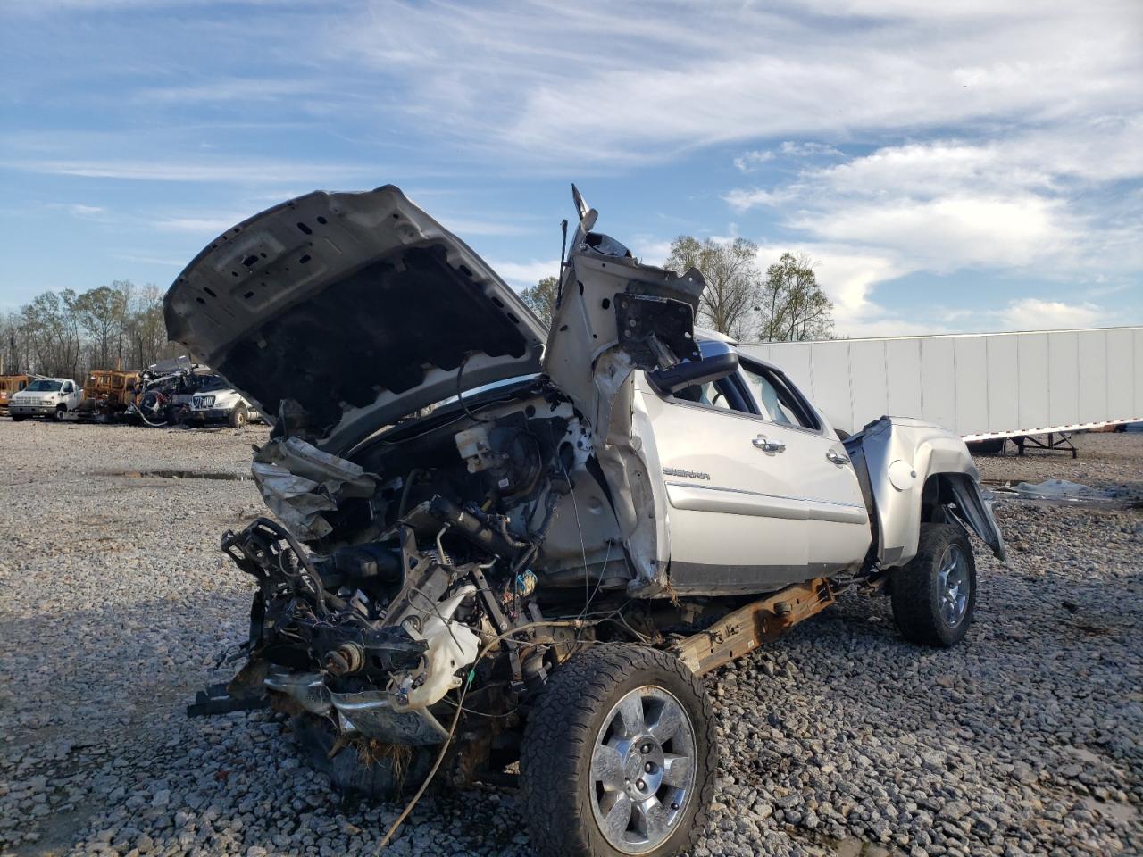Photo 2 from auction – 2011 GMC SIERRA K15 with VIN 3GTP2VE30BG367603