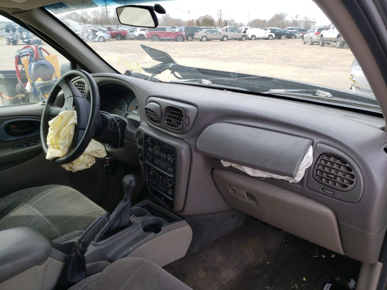 Photo 9 from auction – 2003 CHEVROLET TRAIL BLAZ with VIN 1GNDT13S632348493