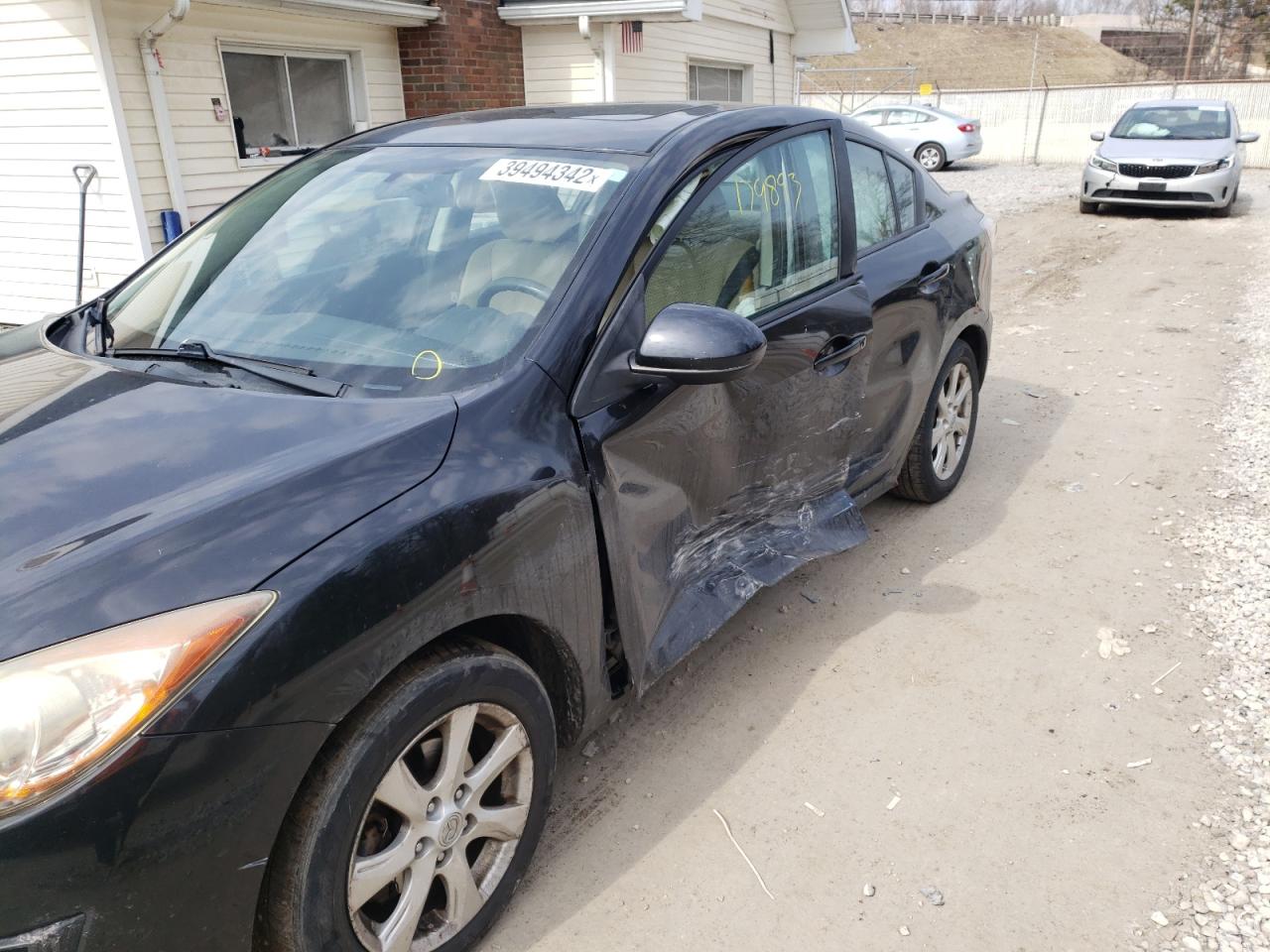 Photo 9 from auction – 2010 MAZDA 3 I with VIN JM1BL1SF1A1165333