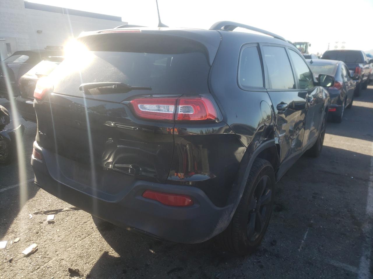 Photo 4 from auction – 2017 JEEP CHEROKEE L with VIN 1C4PJMDB6HW584671