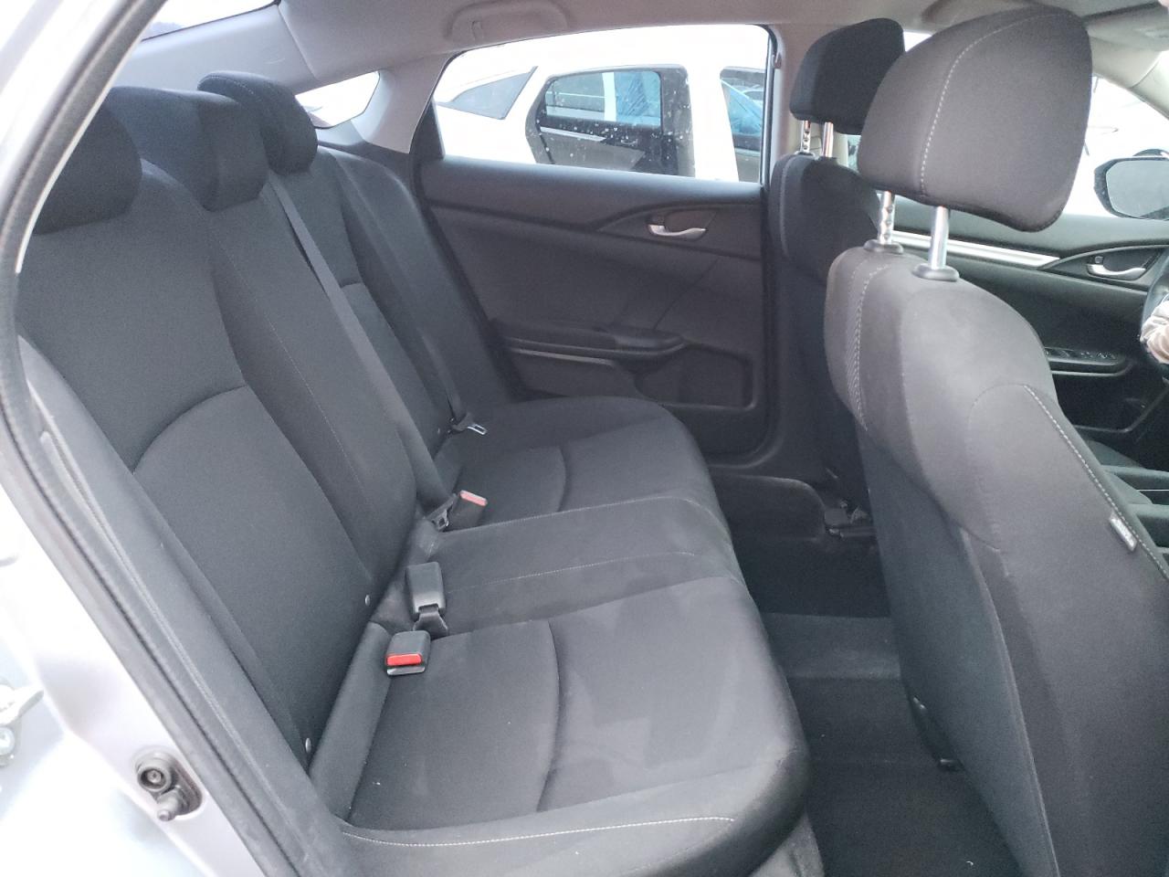 Photo 6 from auction – 2018 HONDA CIVIC LX with VIN 2HGFC2F57JH559155