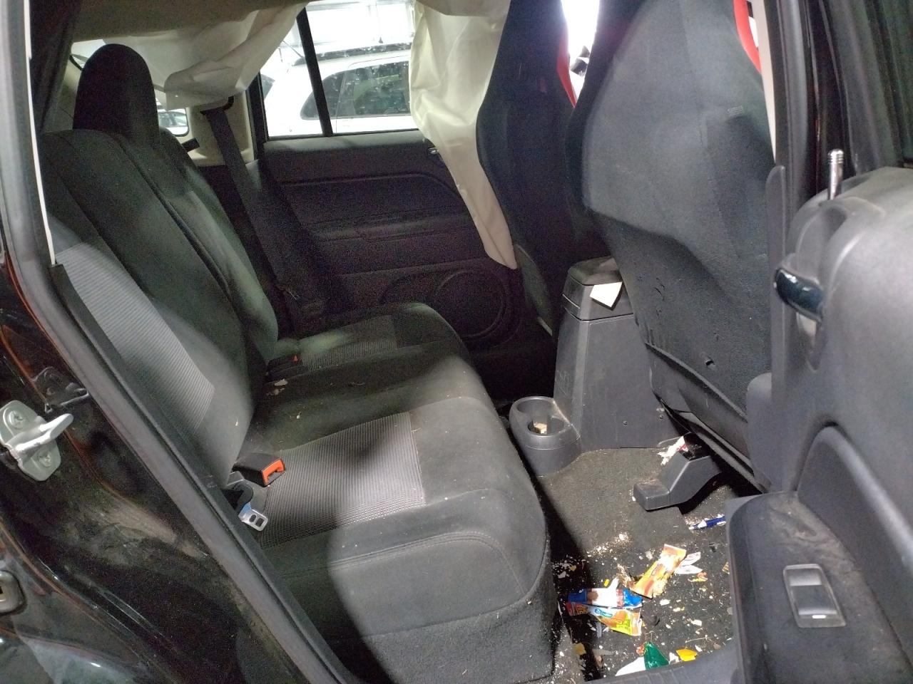 Photo 6 from auction – 2015 JEEP COMPASS SP with VIN 1C4NJCBA3FD262381
