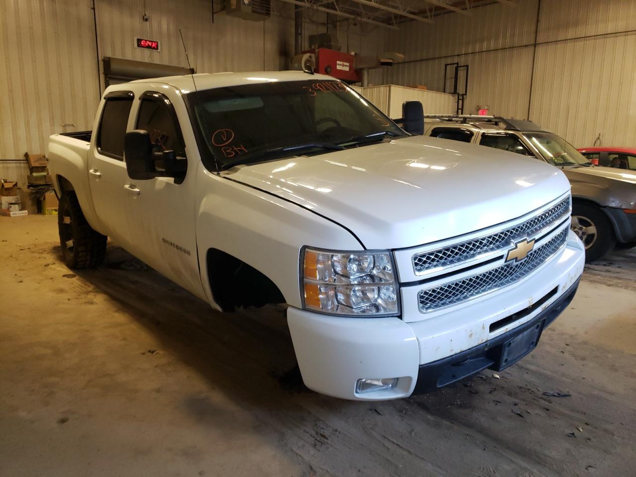 CHEVROLET silverado 2013 with VIN 3GCPKTE77DG352977 - Photo from auction