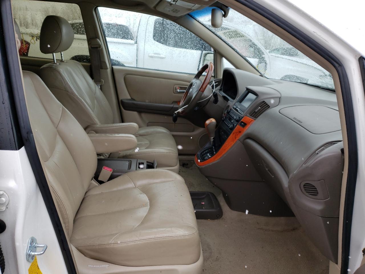 Photo 5 from auction – 2001 LEXUS RX 300 with VIN JTJHF10U210200211