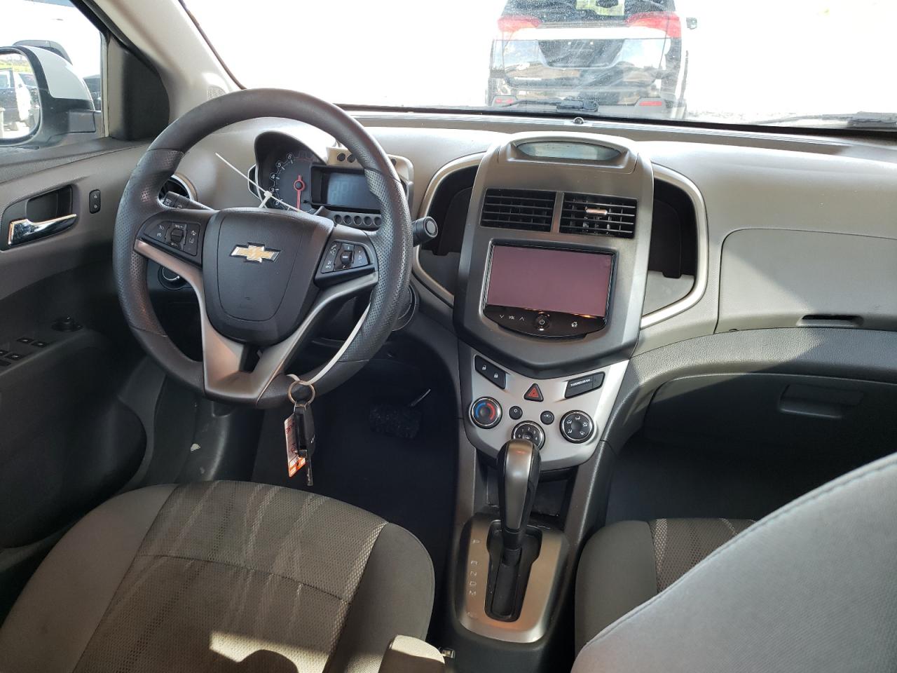 Photo 9 from auction – 2014 CHEVROLET SONIC LT with VIN 1G1JC5SB0E4212171
