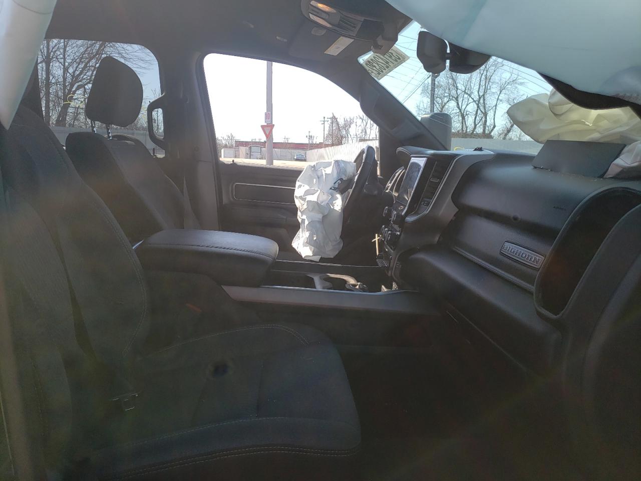 Photo 5 from auction – 2019 RAM 1500 BIG H with VIN 1C6SRFBT6KN733126