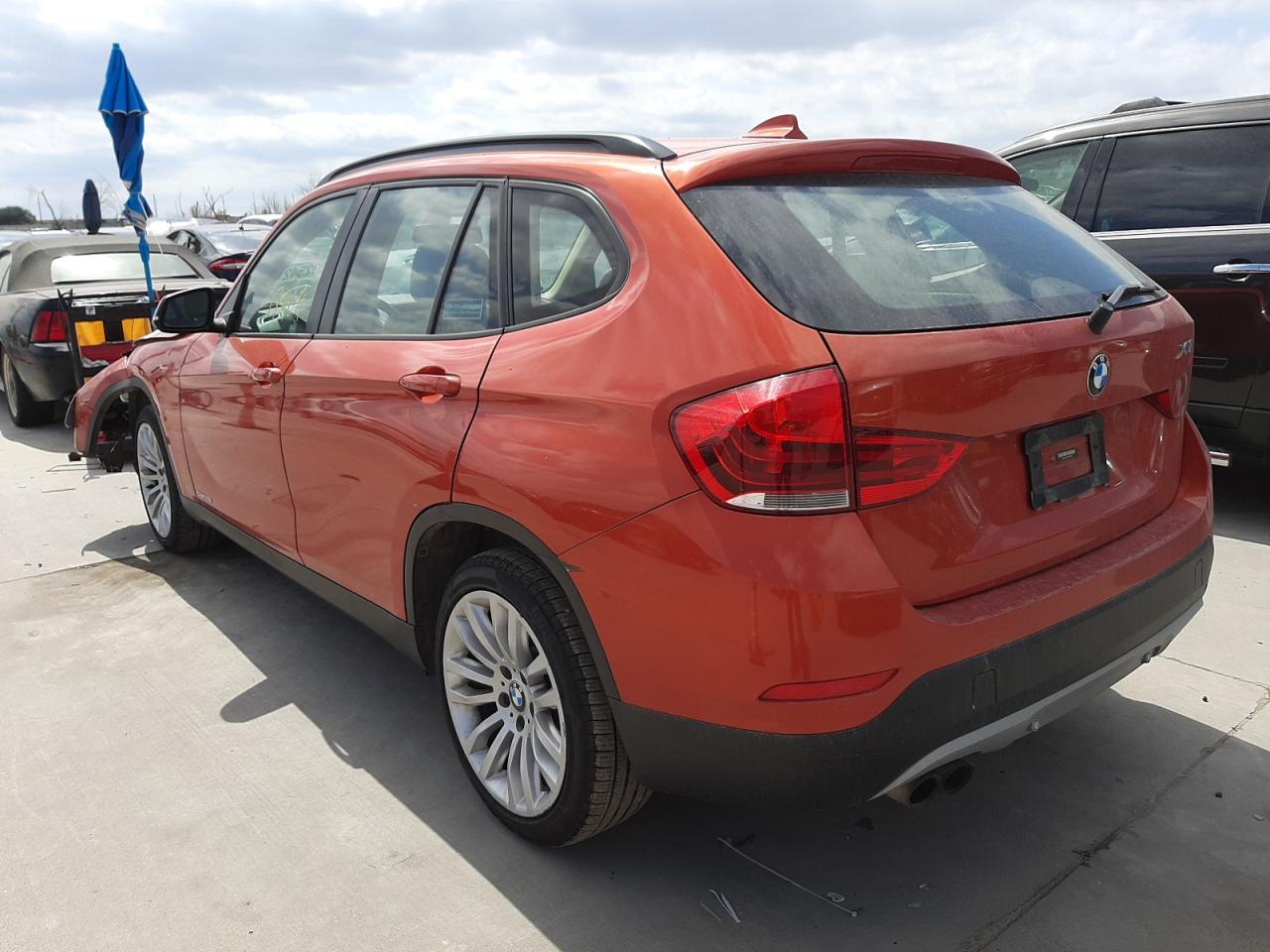 Photo 3 from auction – 2015 BMW X1 SDRIVE2 with VIN WBAVM1C50FVW57090
