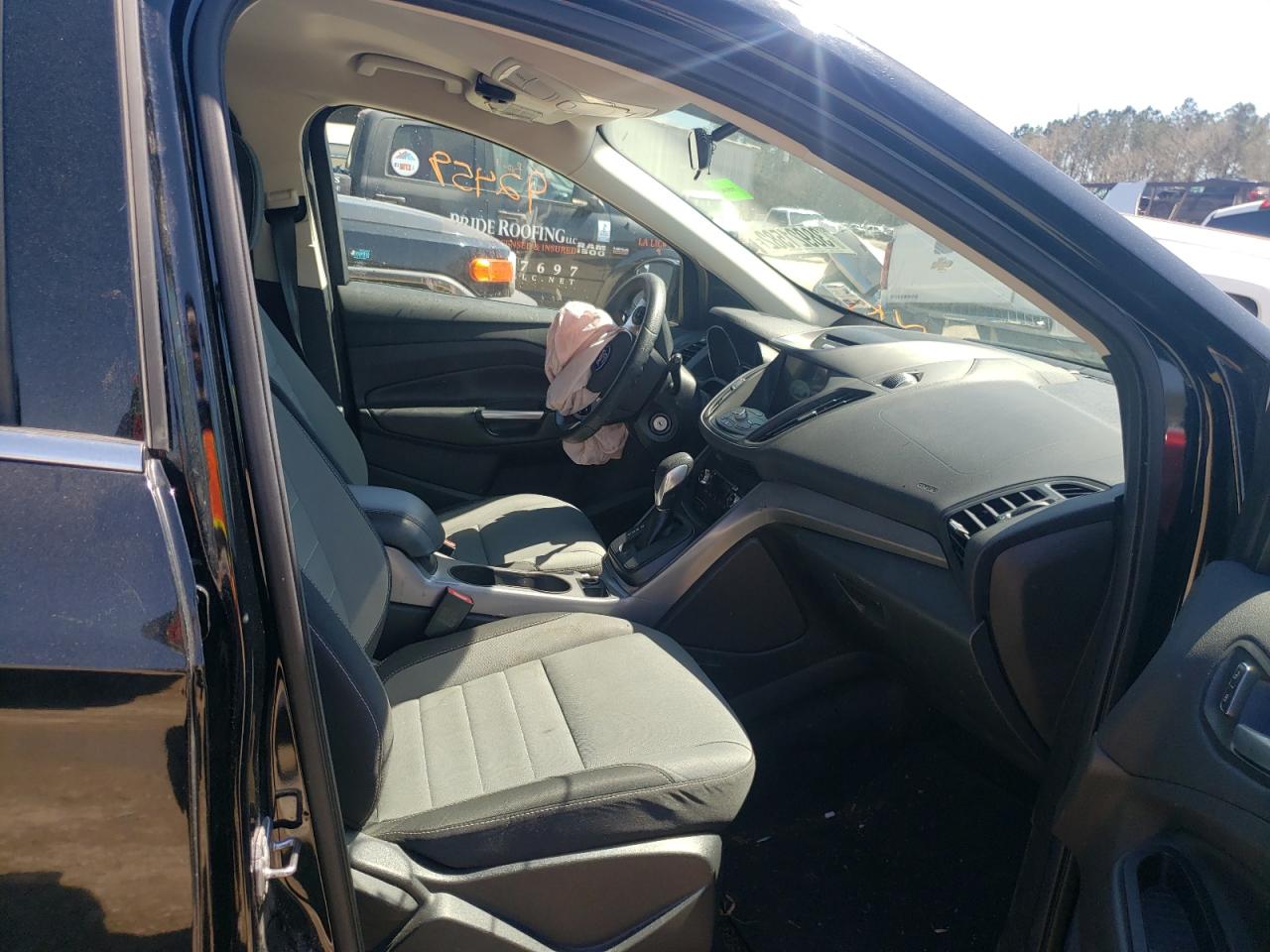 Photo 5 from auction – 2016 FORD ESCAPE SE with VIN 1FMCU0GX7GUC62388