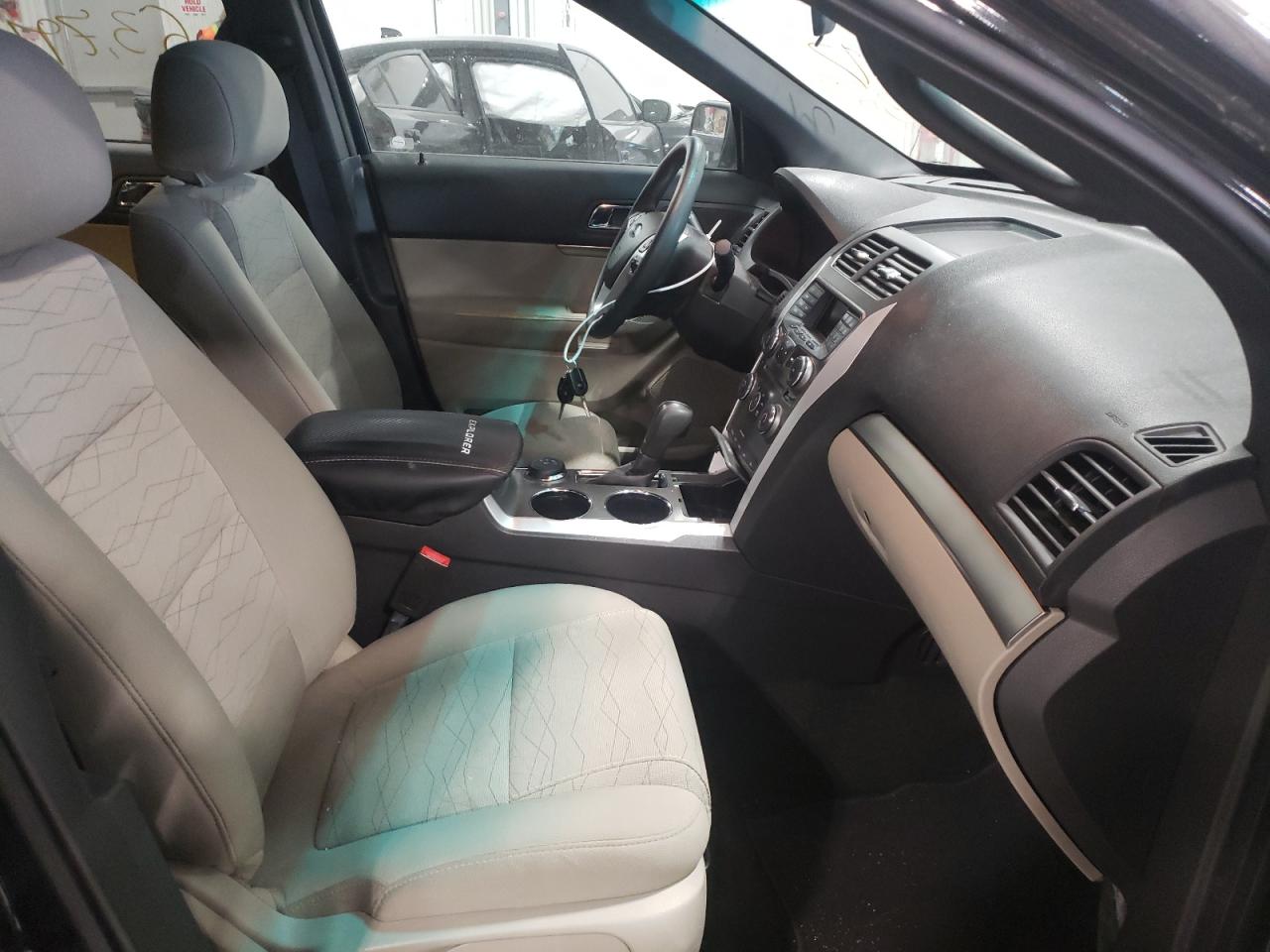 Photo 5 from auction – 2014 FORD EXPLORER with VIN 1FM5K8B83EGB00363