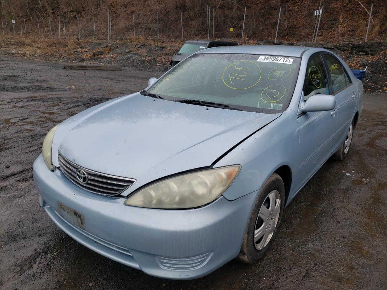 Photo 2 from auction – 2005 TOYOTA CAMRY LE with VIN 4T1BE32K85U639927