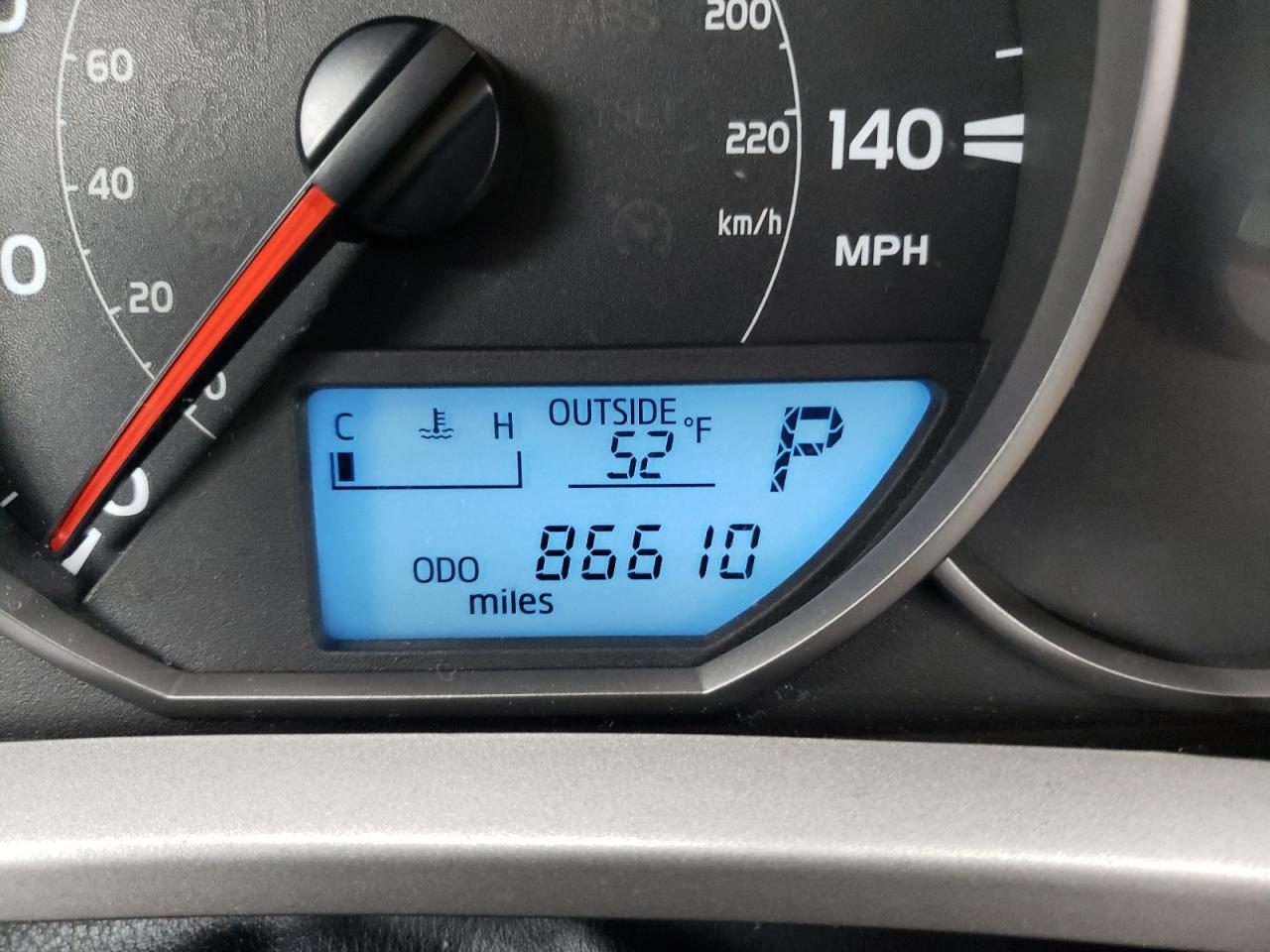 Photo 8 from auction – 2016 TOYOTA RAV4 LE with VIN 2T3BFREV6GW429634