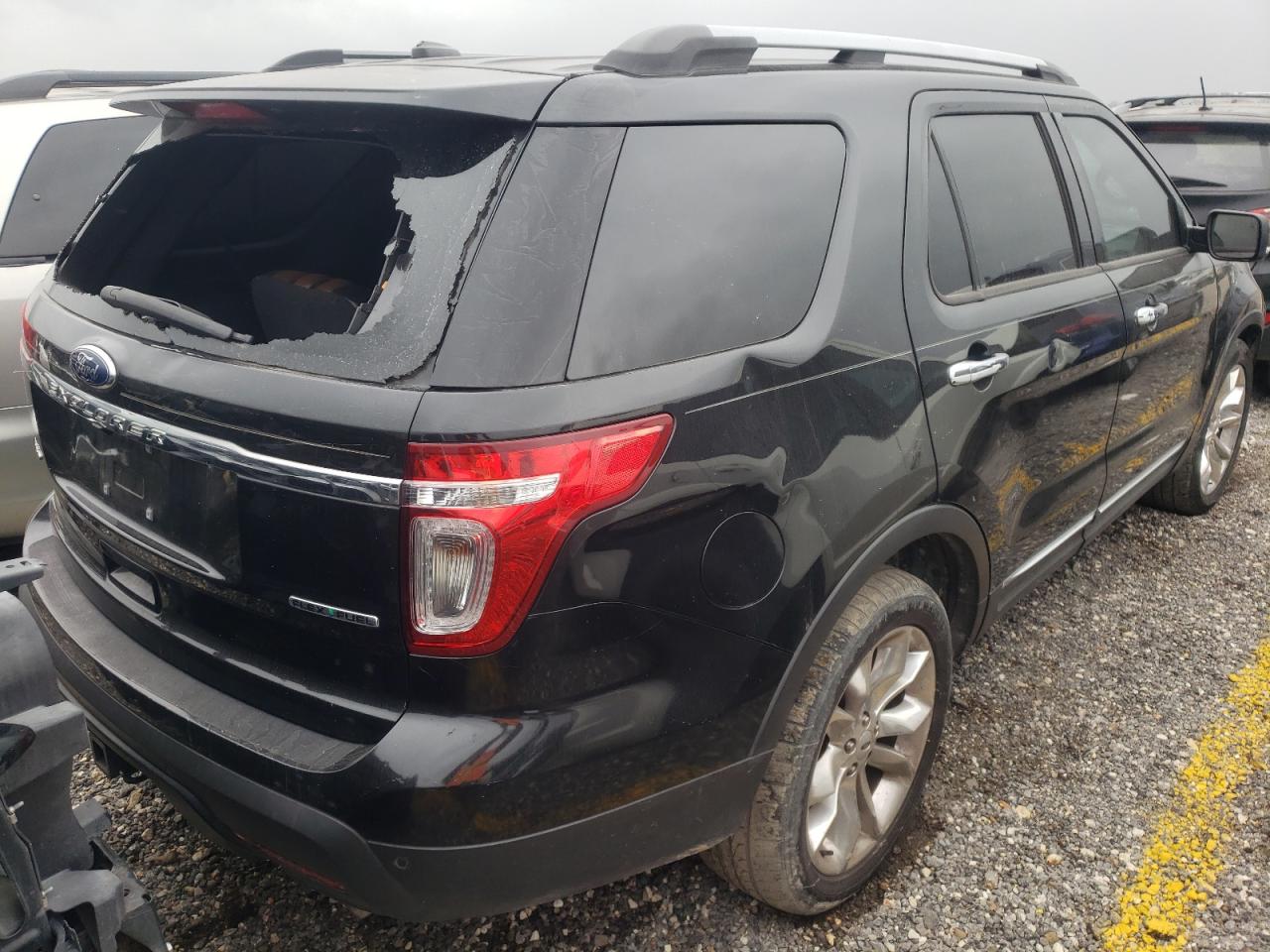 Photo 4 from auction – 2014 FORD EXPLORER L with VIN 1FM5K7F80EGB94870