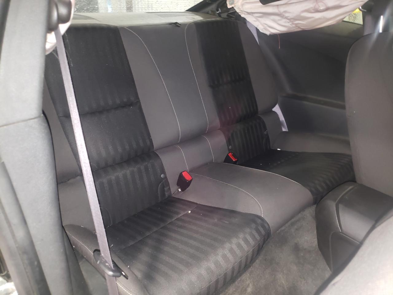 Photo 6 from auction – 2015 CHEVROLET CAMARO LS with VIN 2G1FB1E35F9238804