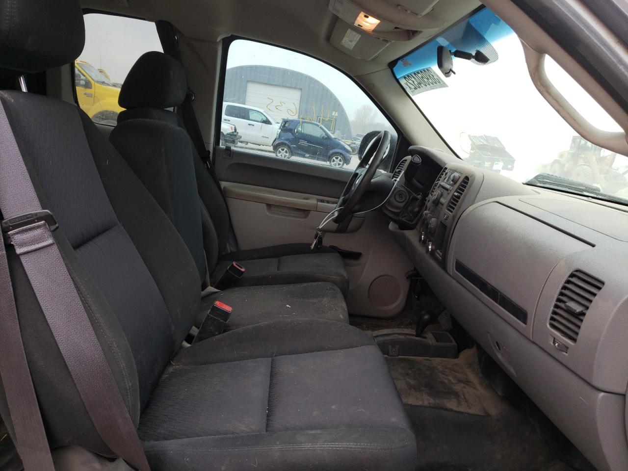 Photo 5 from auction – 2013 CHEVROLET SILVERADO with VIN 1GCRKPE72DZ214859