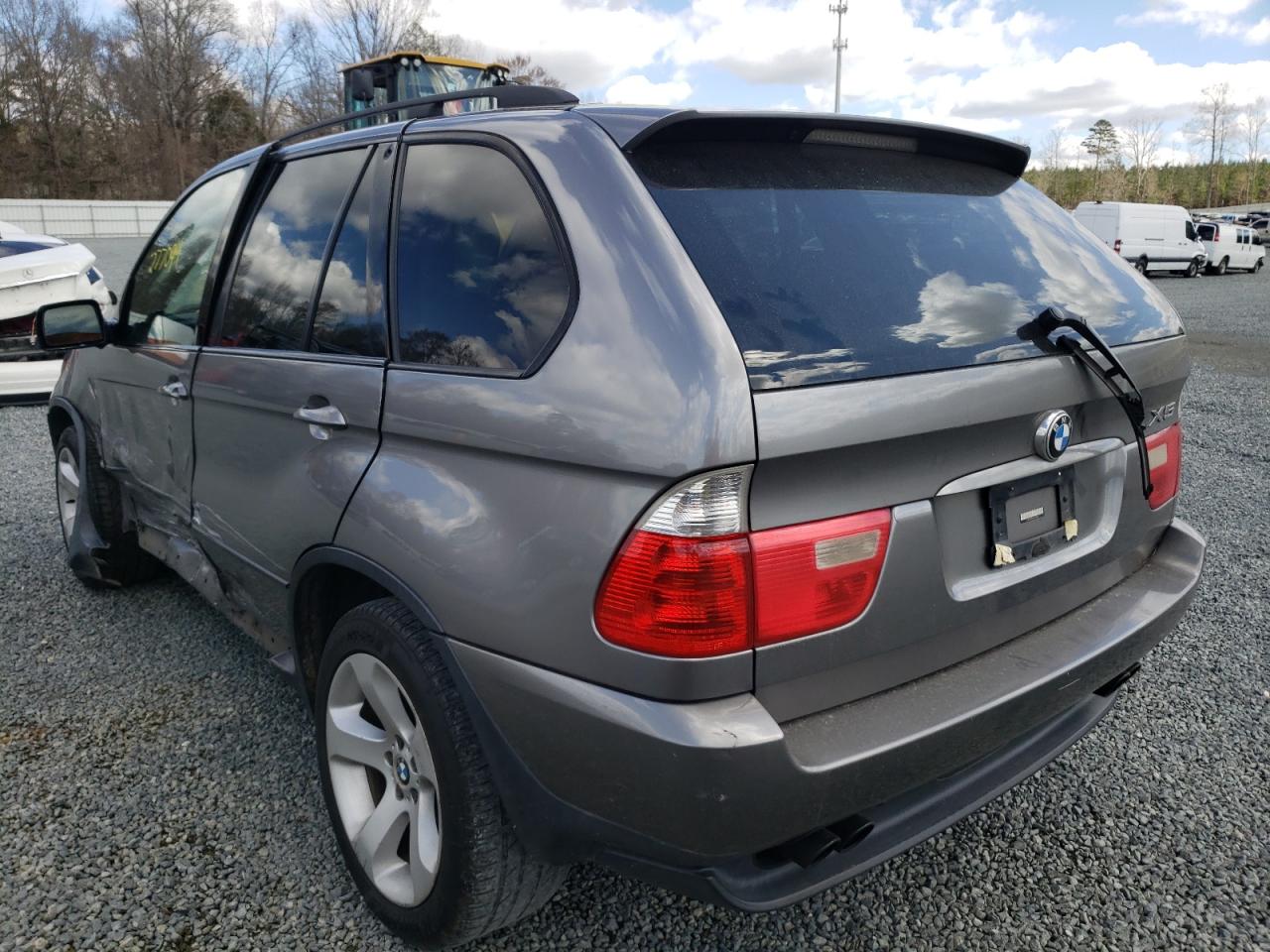 Photo 3 from auction – 2004 BMW X5 4.4I with VIN 5UXFB53534LV02514