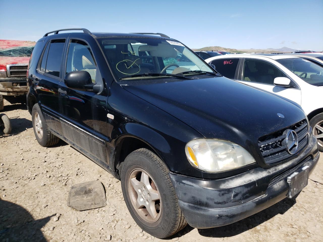 MERCEDES-BENZ M CLASS 2001 with VIN 4JGAB54E41A280756 - Photo from auction