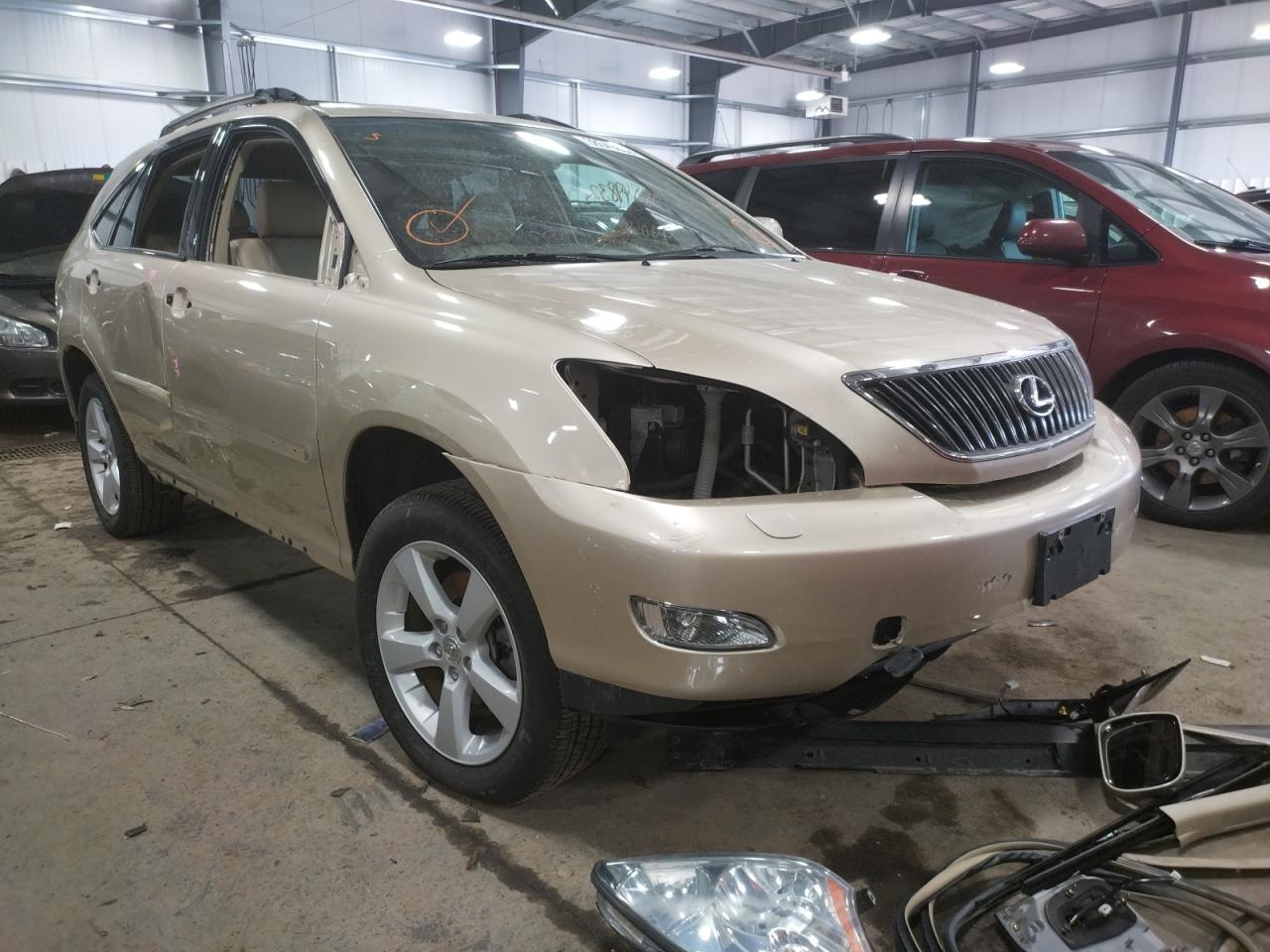 LEXUS RX 330 2005 مع رقم تعريف المركبة 2T2HA31U15C049834 - صورة من المزاد