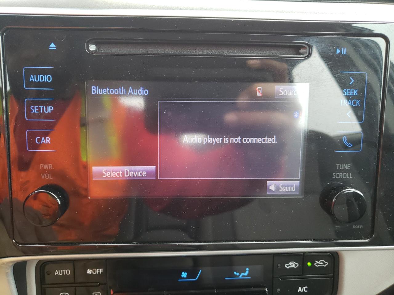 Photo 9 from auction – 2018 TOYOTA COROLLA L with VIN 2T1BURHE6JC046599
