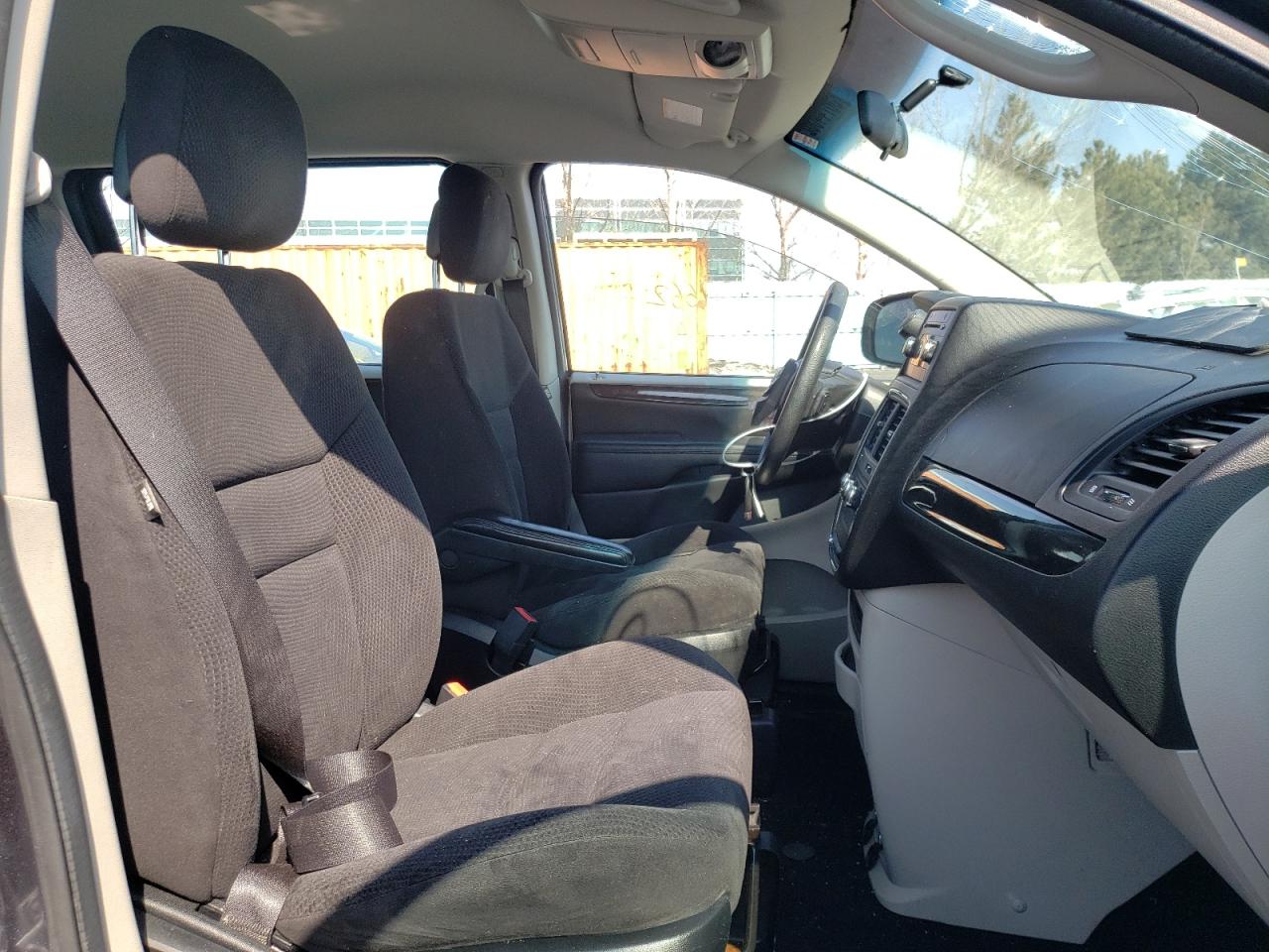 Photo 5 from auction – 2014 DODGE GRAND CARA with VIN 2C4RDGBG1ER455967