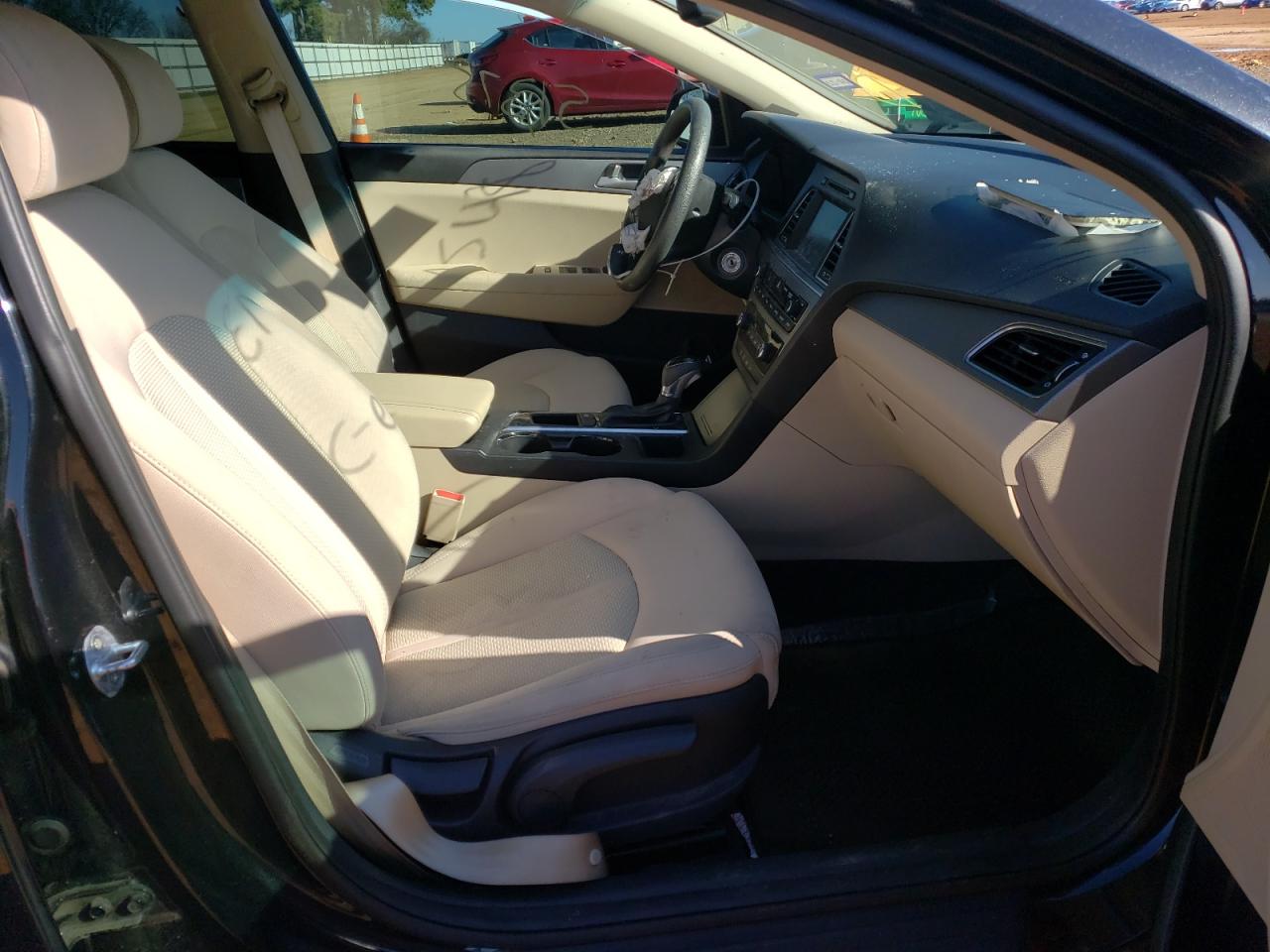Photo 5 from auction – 2016 HYUNDAI SONATA SE with VIN 5NPE24AFXGH317548