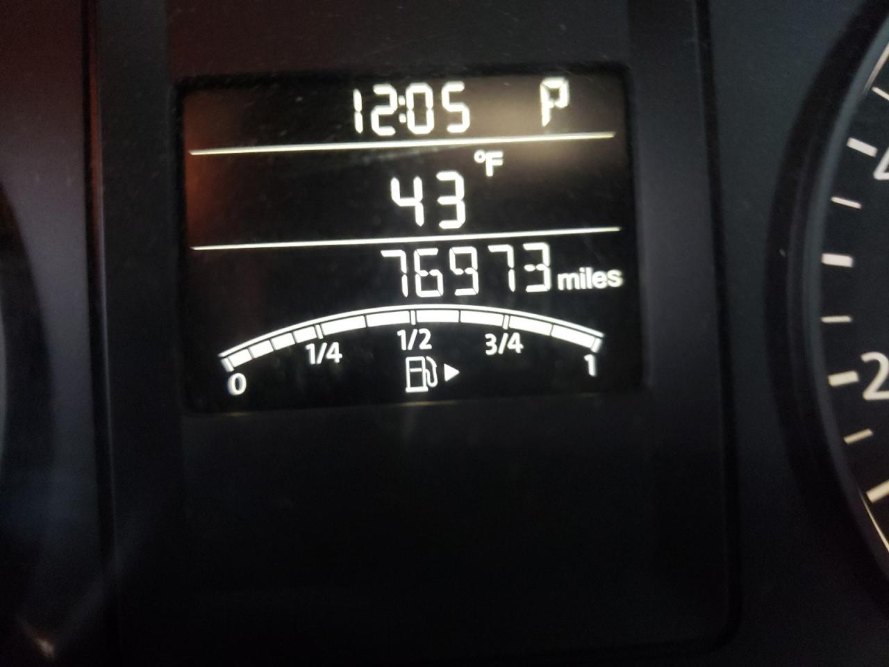 Photo 8 from auction – 2011 VOLKSWAGEN JETTA SEL with VIN 3VWLX7AJ5BM336541