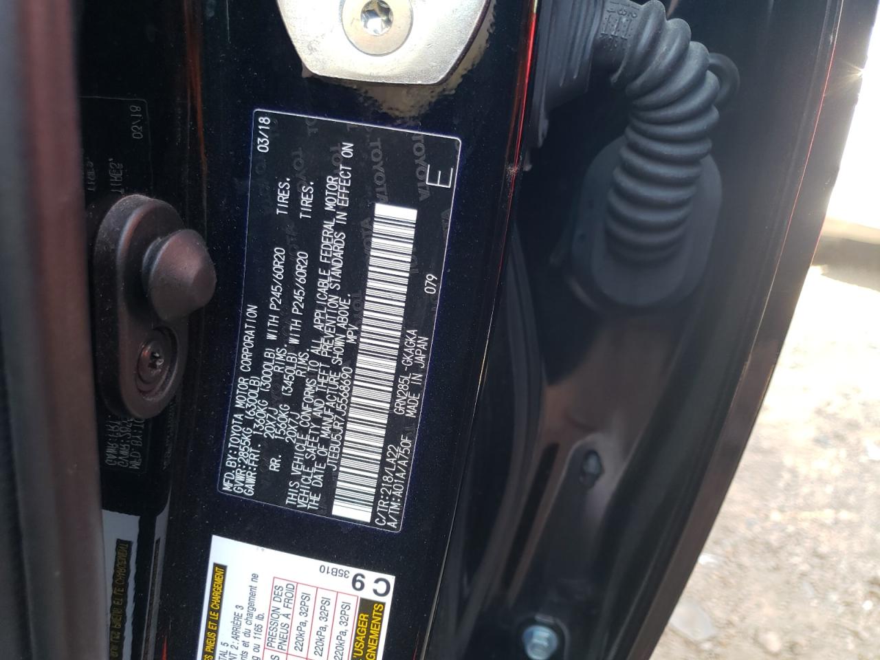 Photo 10 from auction – 2018 TOYOTA 4RUNNER SR with VIN JTEBU5JR7J5568690