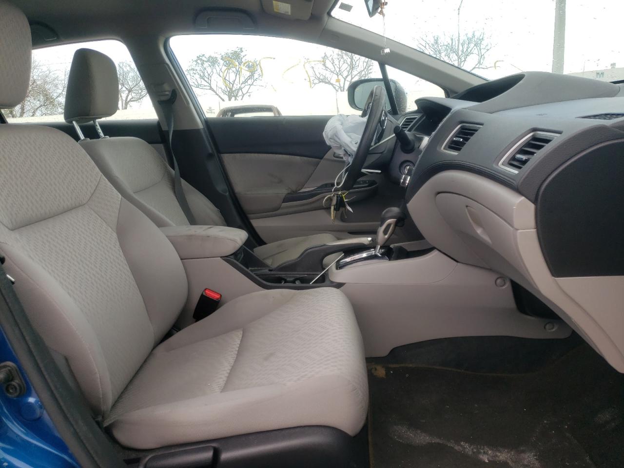 Photo 5 from auction – 2015 HONDA CIVIC LX with VIN 19XFB2F53FE058901