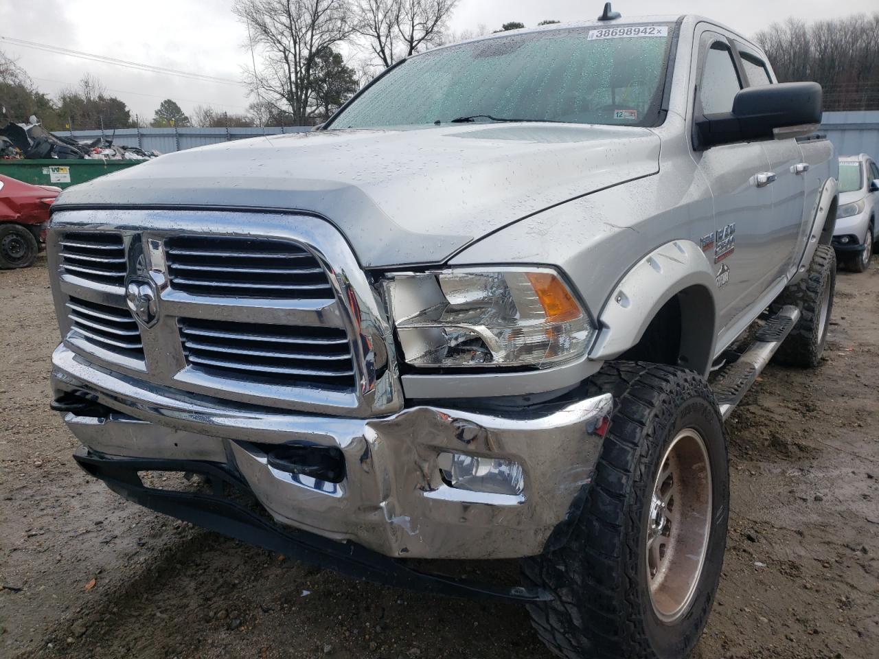 Zdjęcie 2 z aukcji – 2014 RAM 2500 SLT z VIN 3C6UR5DJ2EG206115