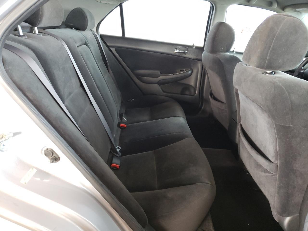 Photo 6 from auction – 2004 HONDA ACCORD EX with VIN 1HGCM56694A080507