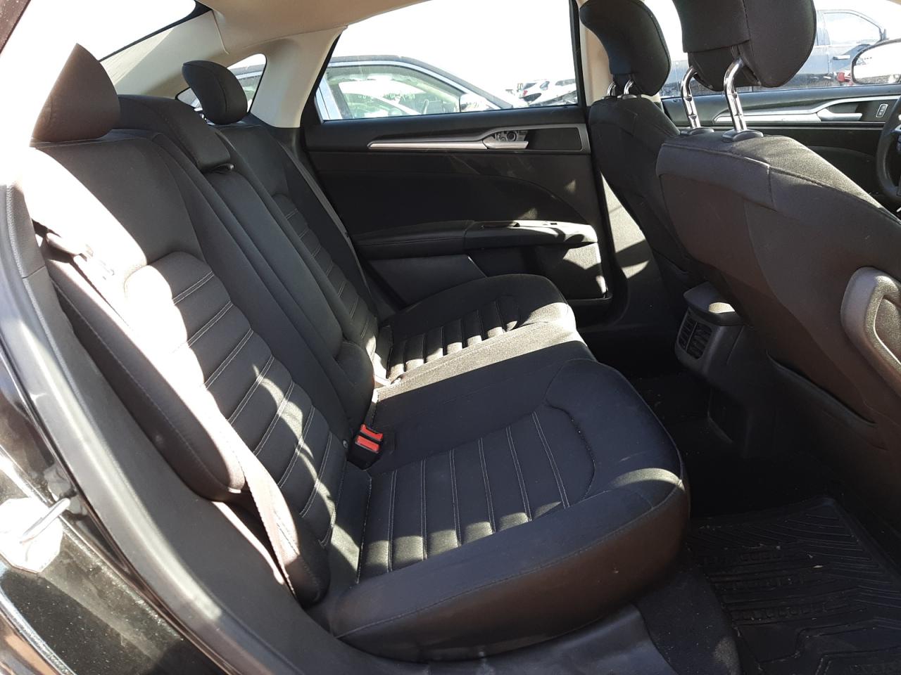 Photo 6 from auction – 2014 FORD FUSION SE with VIN 3FA6P0H79ER269585