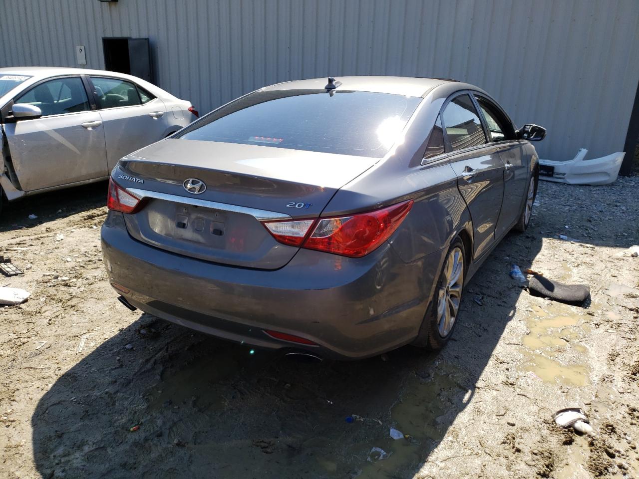Photo 4 from auction – 2012 HYUNDAI SONATA SE with VIN 5NPEC4AB6CH452482