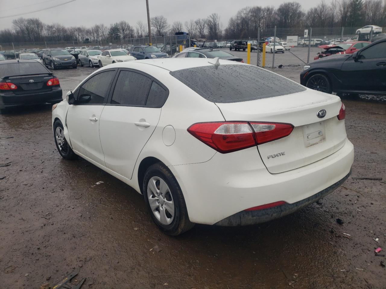 Photo 3 from auction – 2016 KIA FORTE LX with VIN KNAFK4A6XG5613624