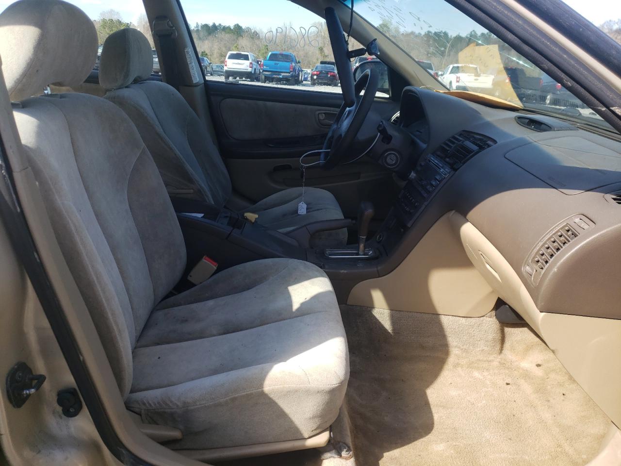Photo 5 from auction – 2001 NISSAN MAXIMA GXE with VIN JN1CA31D11T626768