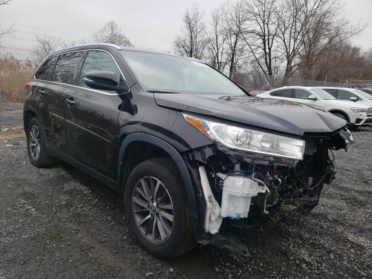 Photo 1 from auction – 2019 TOYOTA HIGHLANDER with VIN 5TDJZRFH0KS708468