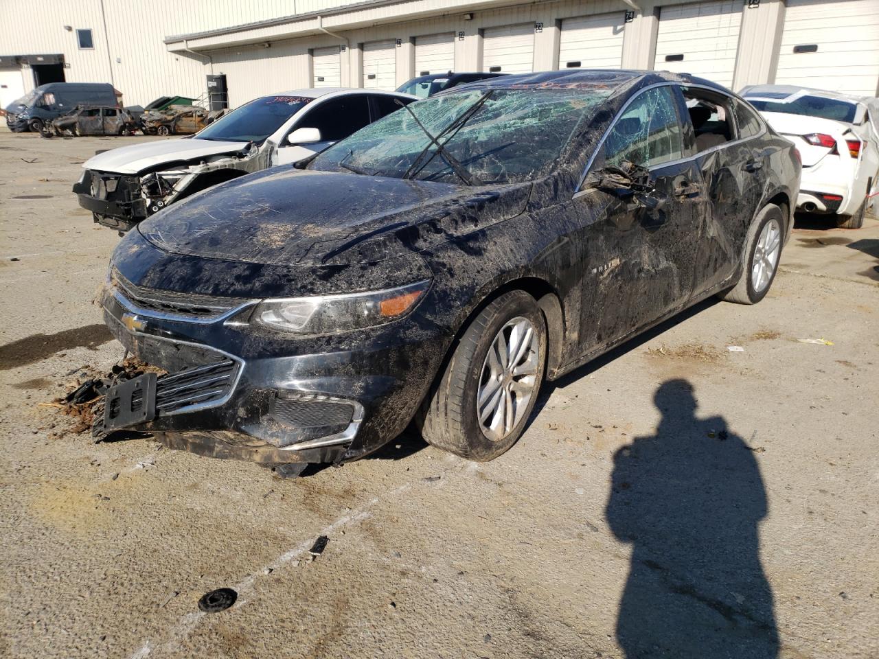 Photo 2 from auction – 2018 CHEVROLET MALIBU LT with VIN 1G1ZD5ST8JF277972