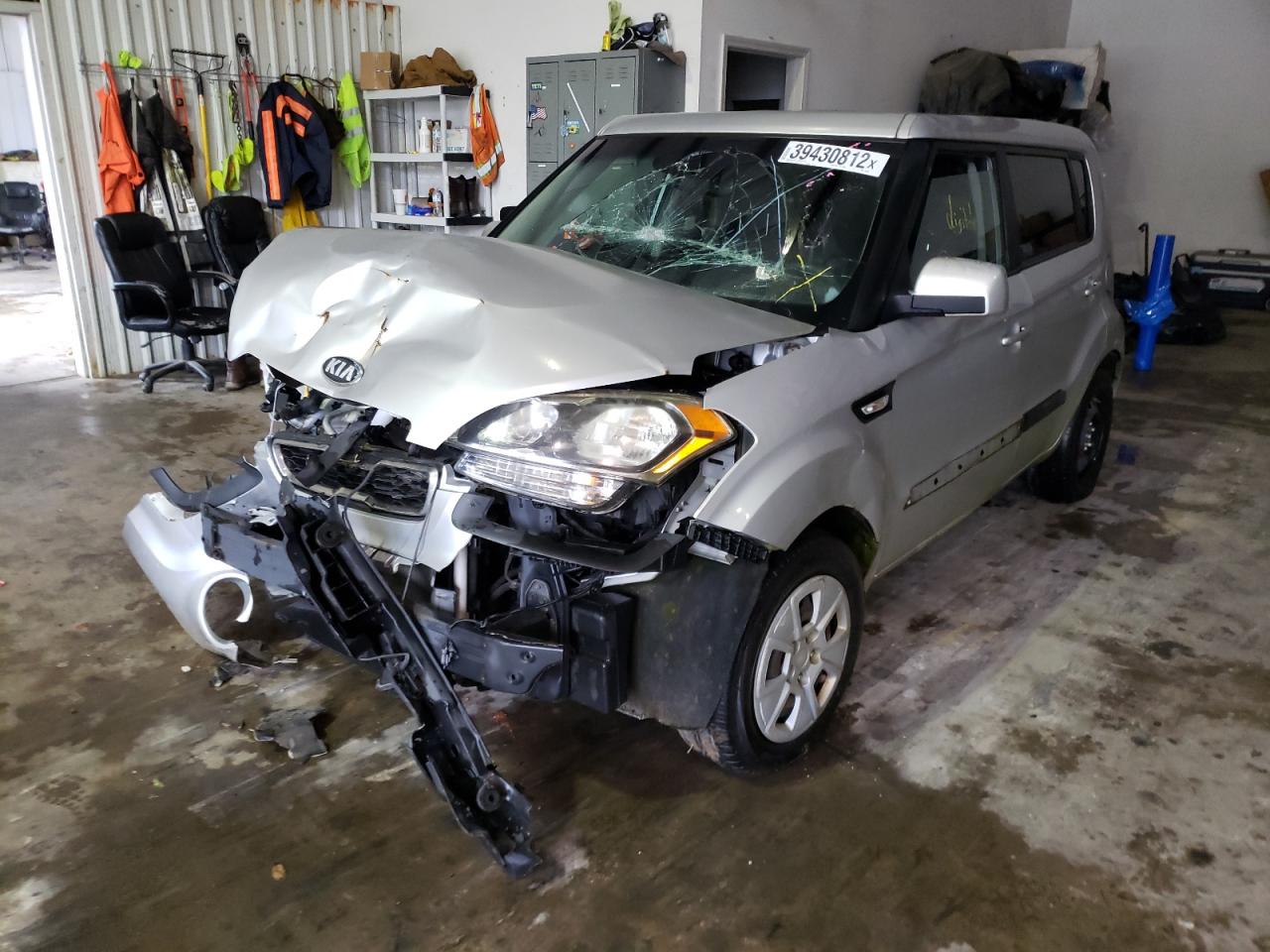 Photo 2 from auction – 2013 KIA SOUL with VIN KNDJT2A57D7753975