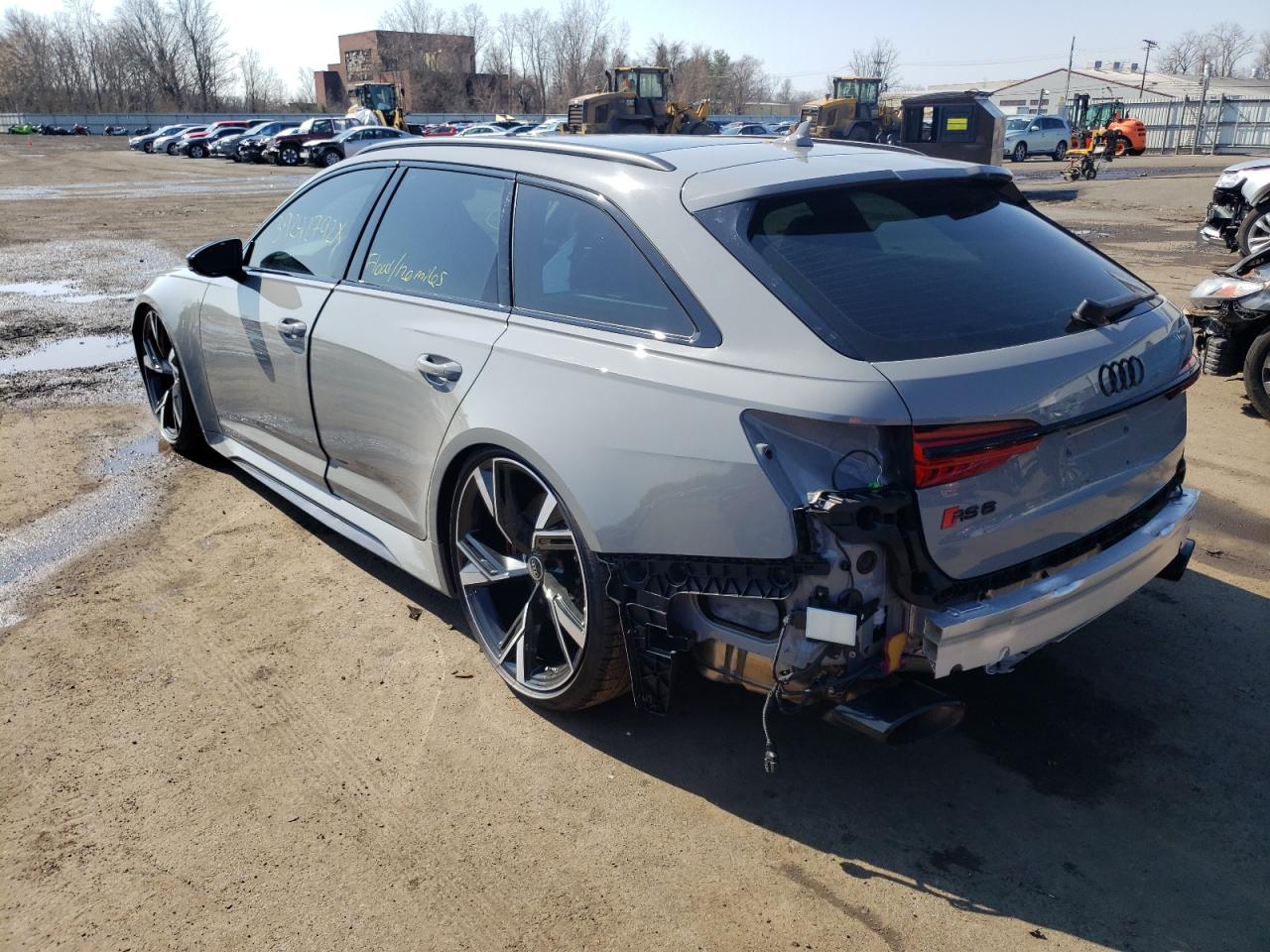 Photo 3 from auction – 2021 AUDI RS6 with VIN WUA1CBF21MN903625