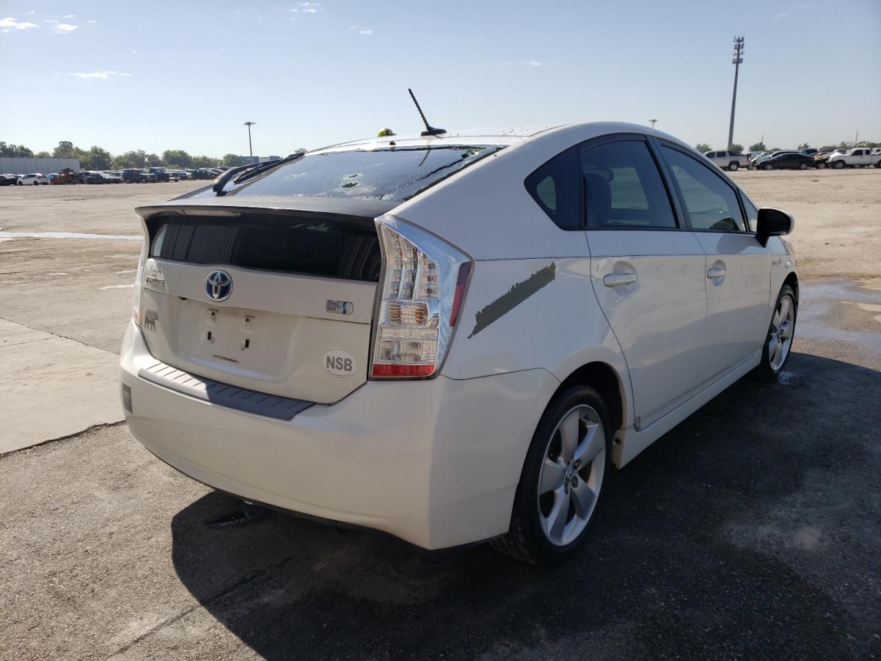Photo 4 from auction – 2010 TOYOTA PRIUS with VIN JTDKN3DU8A0019132