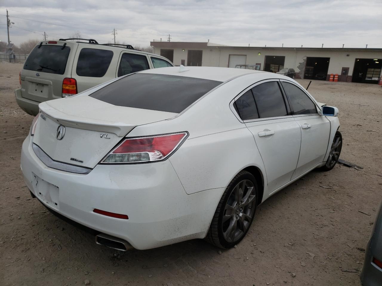 Zdjęcie 4 z aukcji – 2012 ACURA TL z VIN 19UUA9F74CA003975