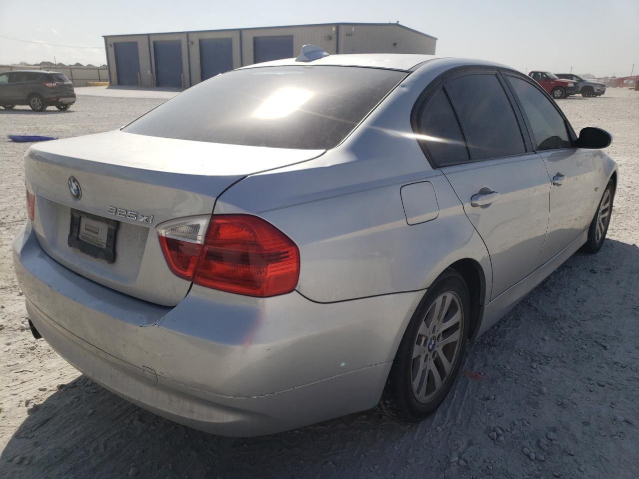Photo 4 from auction – 2007 BMW 328 I with VIN WBAVA33567KX82604