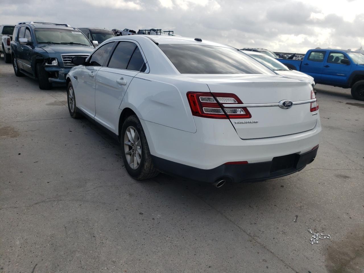 Photo 3 from auction – 2015 FORD TAURUS SE with VIN 1FAHP2D84FG107052